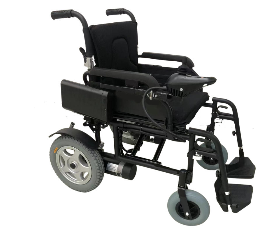 白色背景上的 DELUXE 500 電動輪椅。