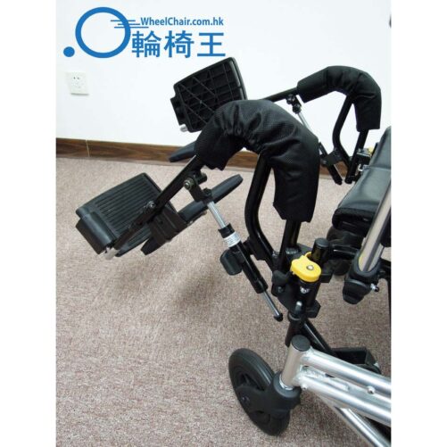 日本品牌Miki LX-2高背輪椅，附座椅和腳踏板。