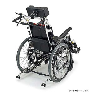 日本品牌Miki LX-2高背輪椅，座椅和靠背為白色。