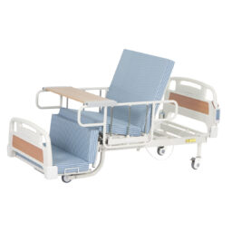 [ 輪椅王 ] 兩張椅子的 WDB-8A 三功能電動護理床的圖像。