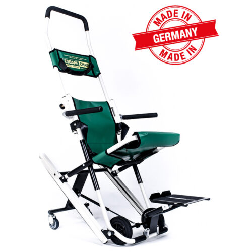 [ 輪椅王 ] 一張手動綠色椅子，上面寫著「made in germany」。